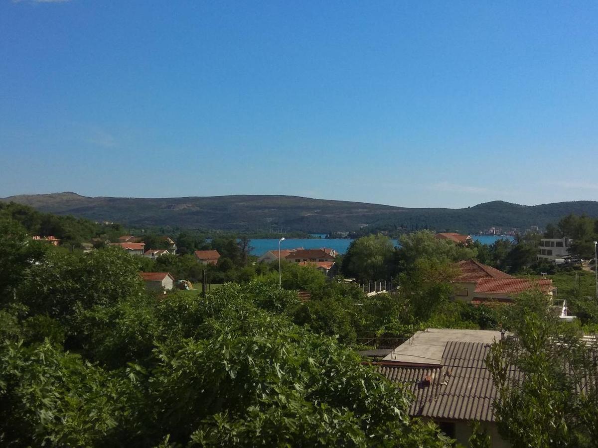 Vladivostok Apartments Tivat Bagian luar foto